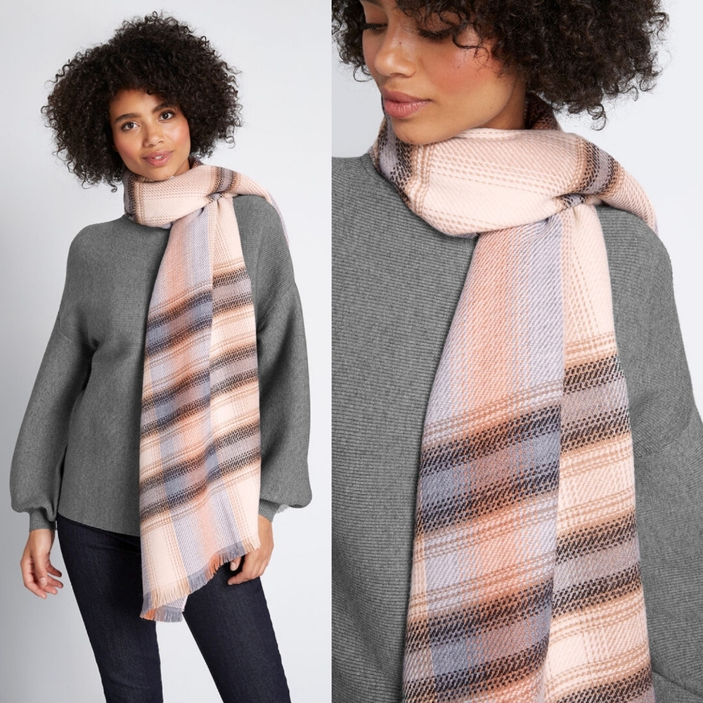 SALE 🎁 Modcloth Plaid Preferred Scarf